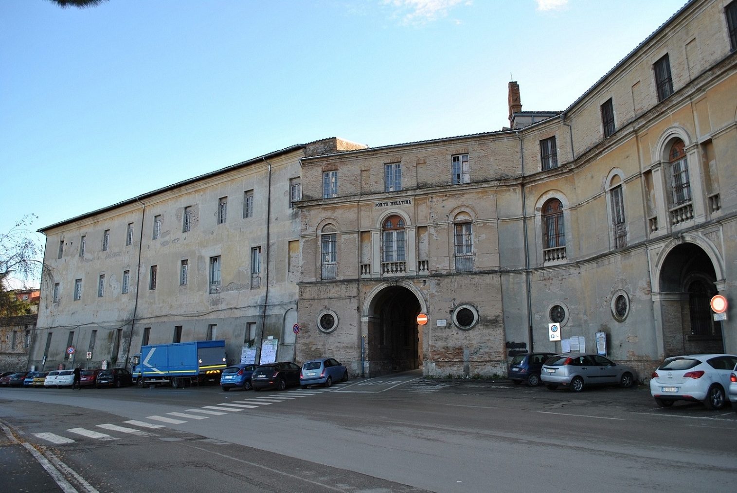 Ex ospedale psichiatrico, Teramo -01.JPG